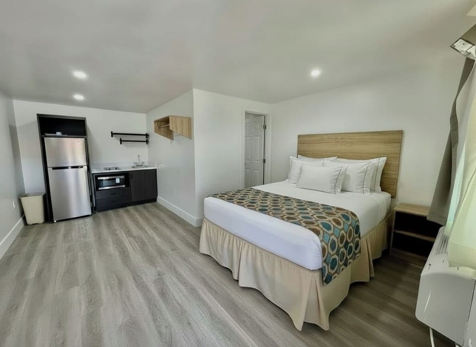 Standard Studio | Iron/ironing board, WiFi (free)
