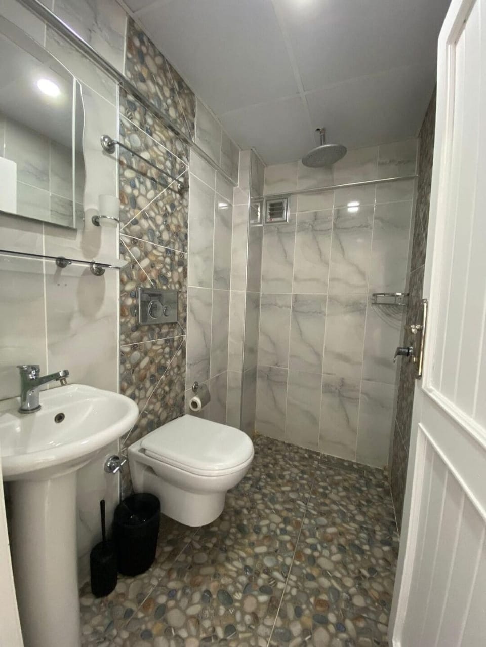 Shower, towels, soap, shampoo