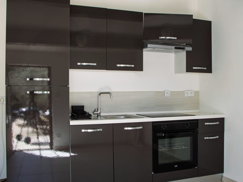 Summer Kitchen