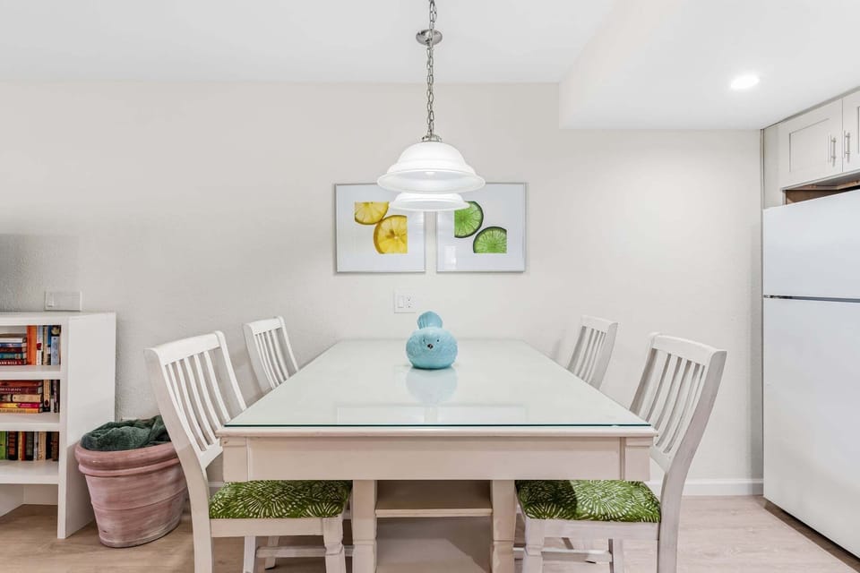 Coastal Dining table for four