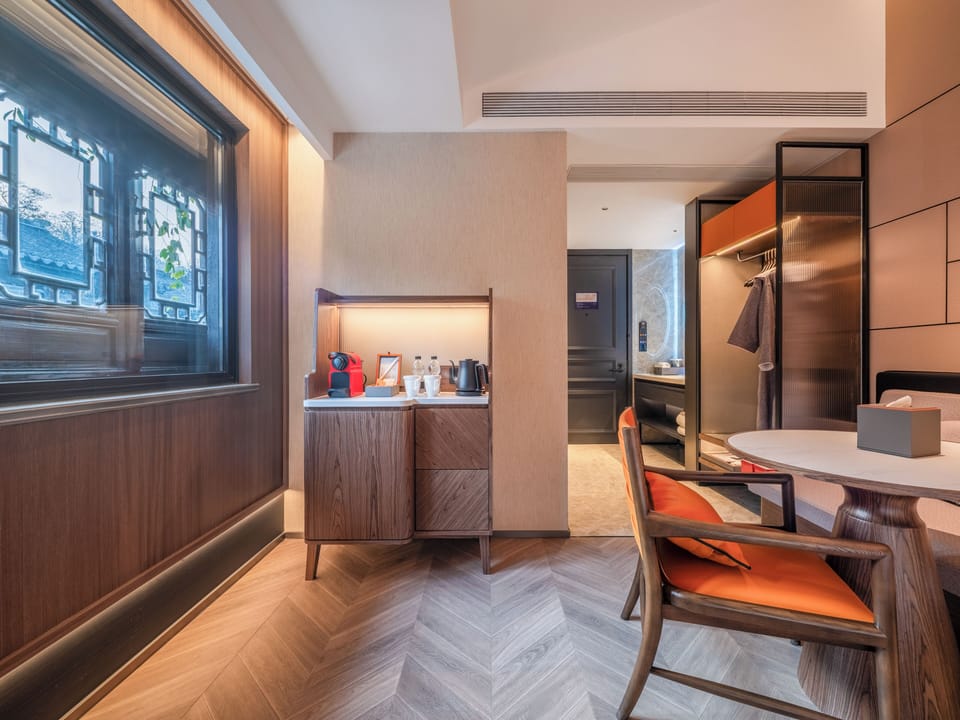 Double Room, Garden View | Interior