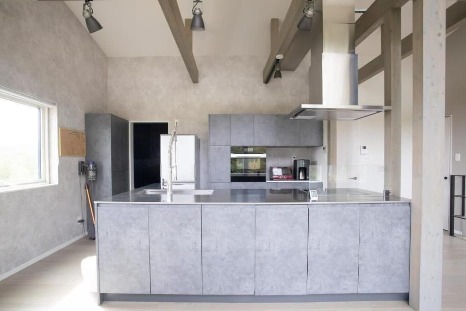 Basic House, 2 Bedrooms, Mountain View | Private kitchen