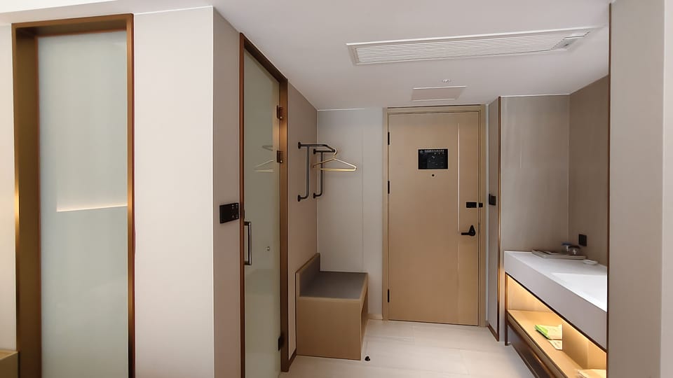 Family Twin Room | Down comforters, desk, blackout drapes, iron/ironing board (on request)