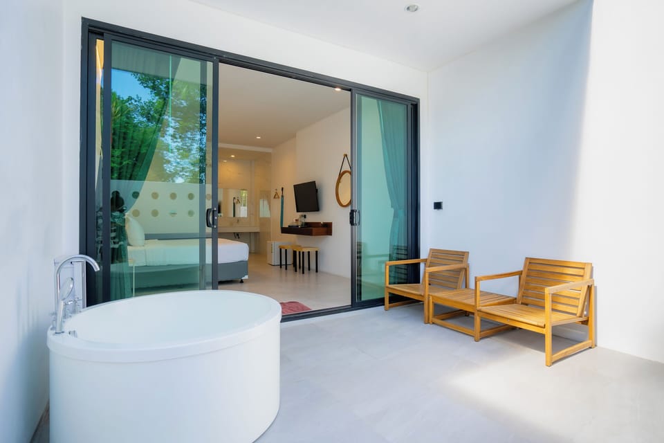 Superior Room, Balcony