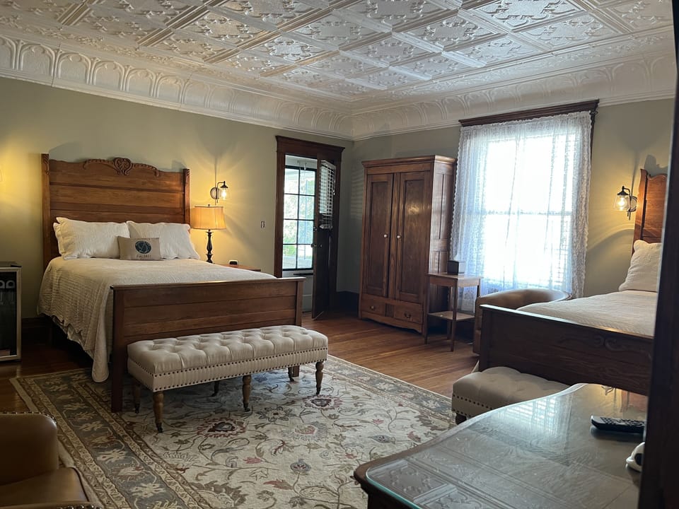 Standard Room, 2 Double Beds, Garden View (Tyfi 1) | Iron/ironing board, bed sheets