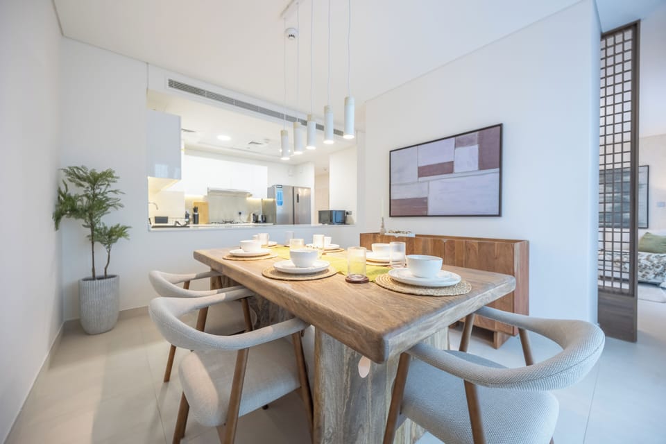 Apartment | Dining