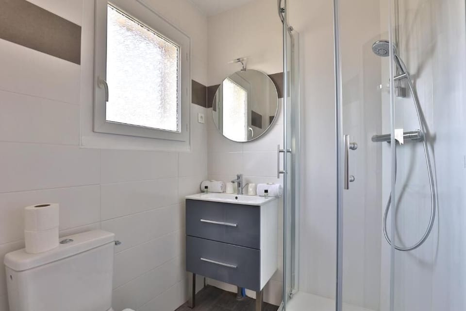 Double Room | Bathroom