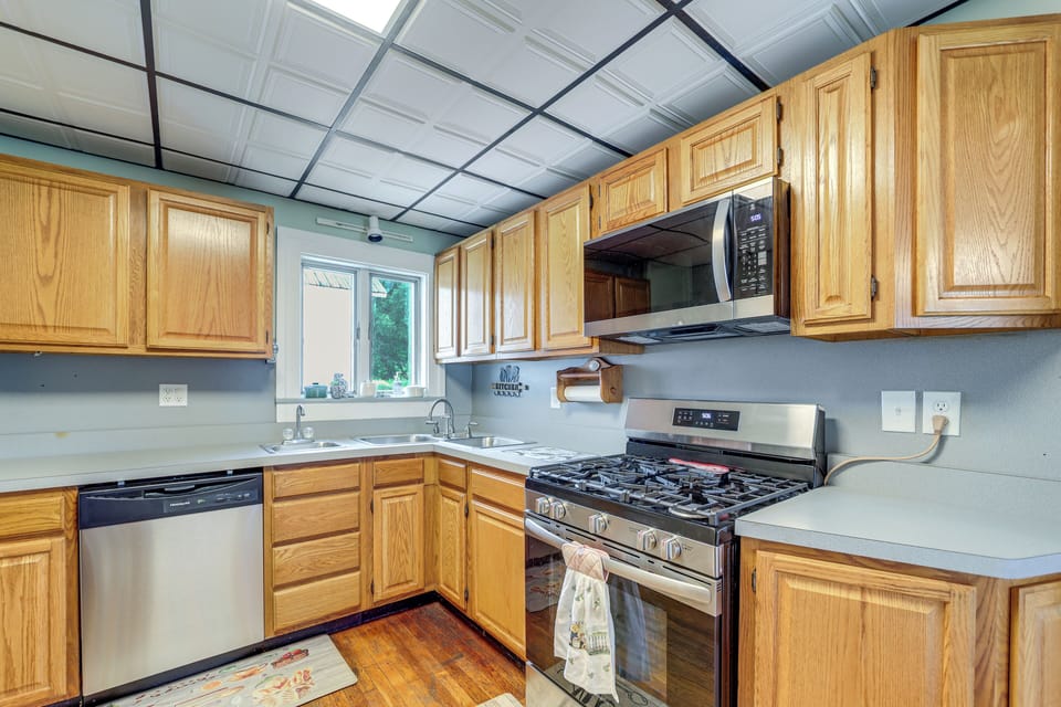 Kitchen | Refrigerator | 1st Floor