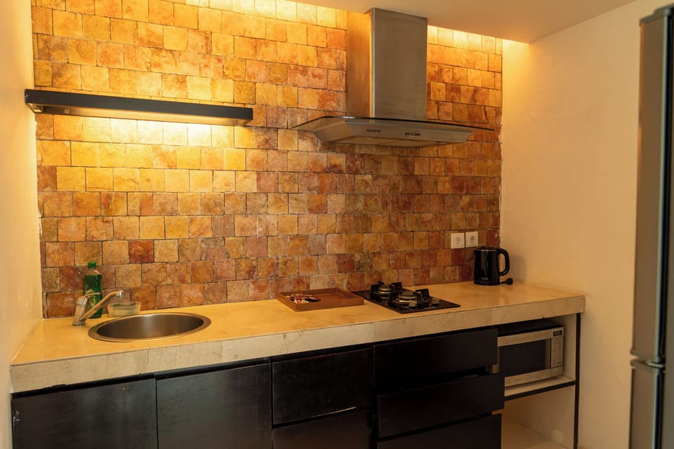 Family Villa, 2 Bedrooms, Private Pool | Private kitchen | Electric kettle