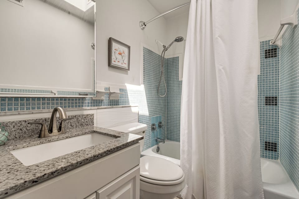 Full Bathroom