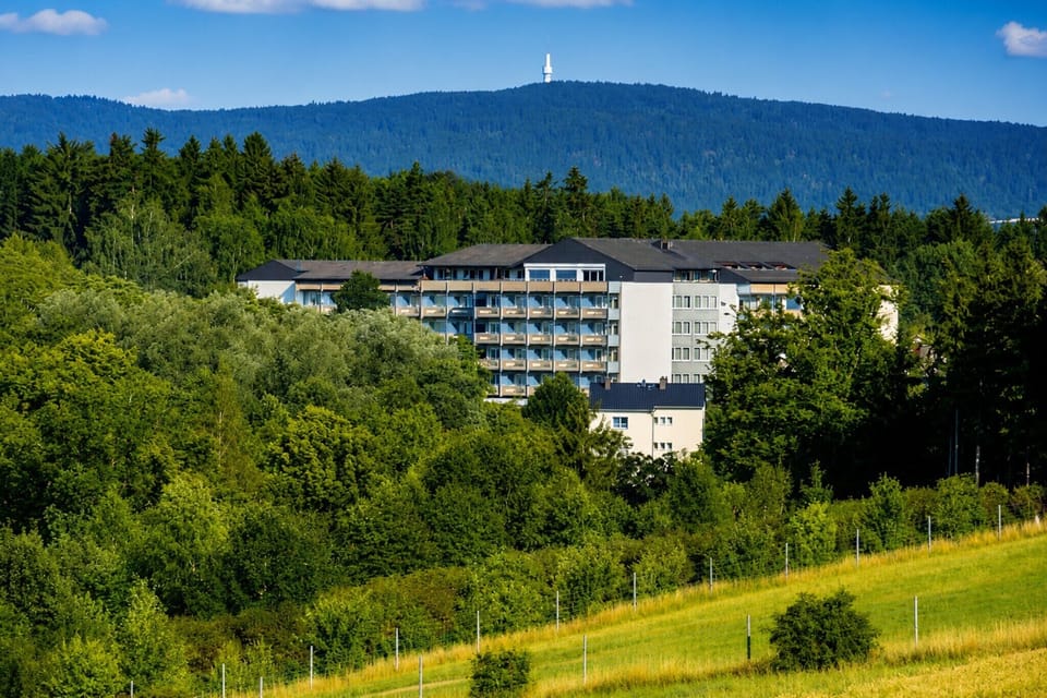 Hotel Exterior [summer]