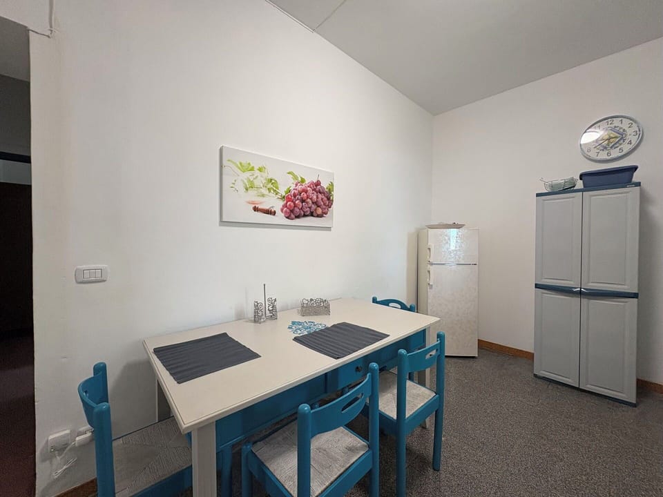 Autumn, Kitchen, Spring, Summer