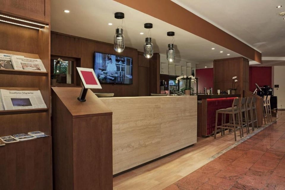 Entrance / Reception
