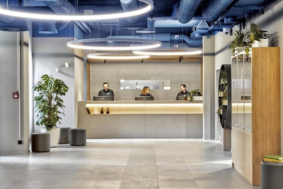 Entrance / Reception
