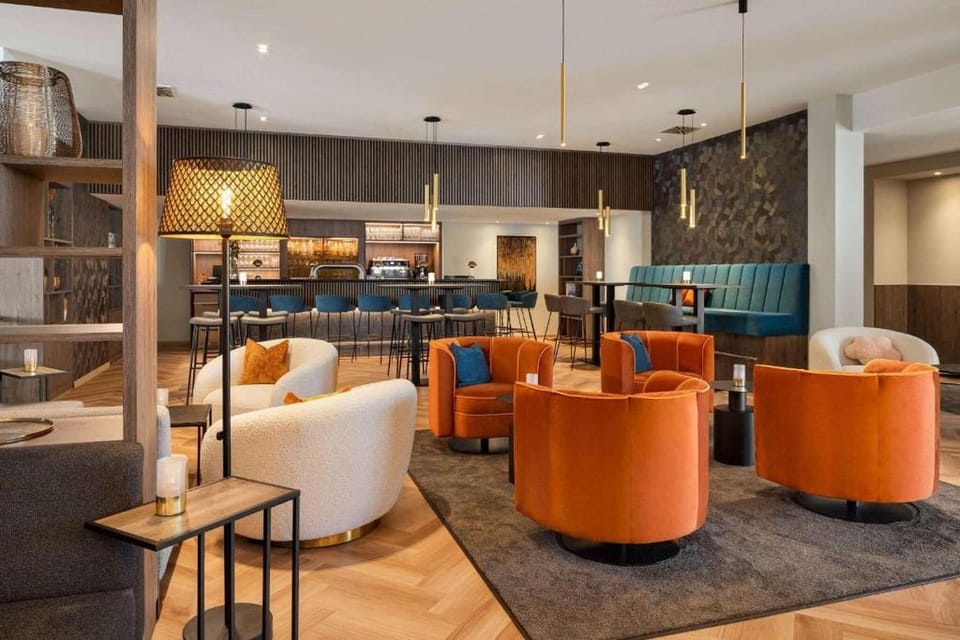 Entrance / Reception