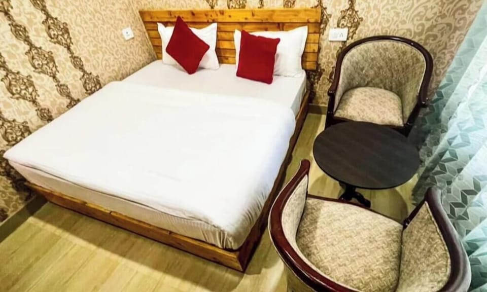 Standard Room | Bed sheets