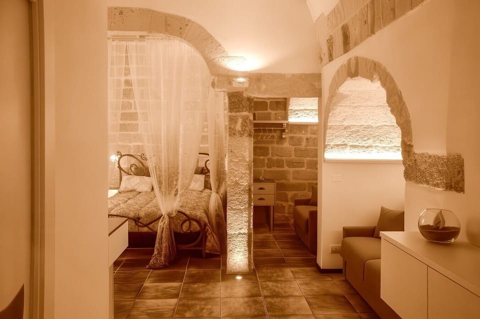 251_Gold White Esclusive House_47