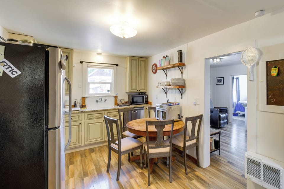 House (2 Bedrooms) | Interior