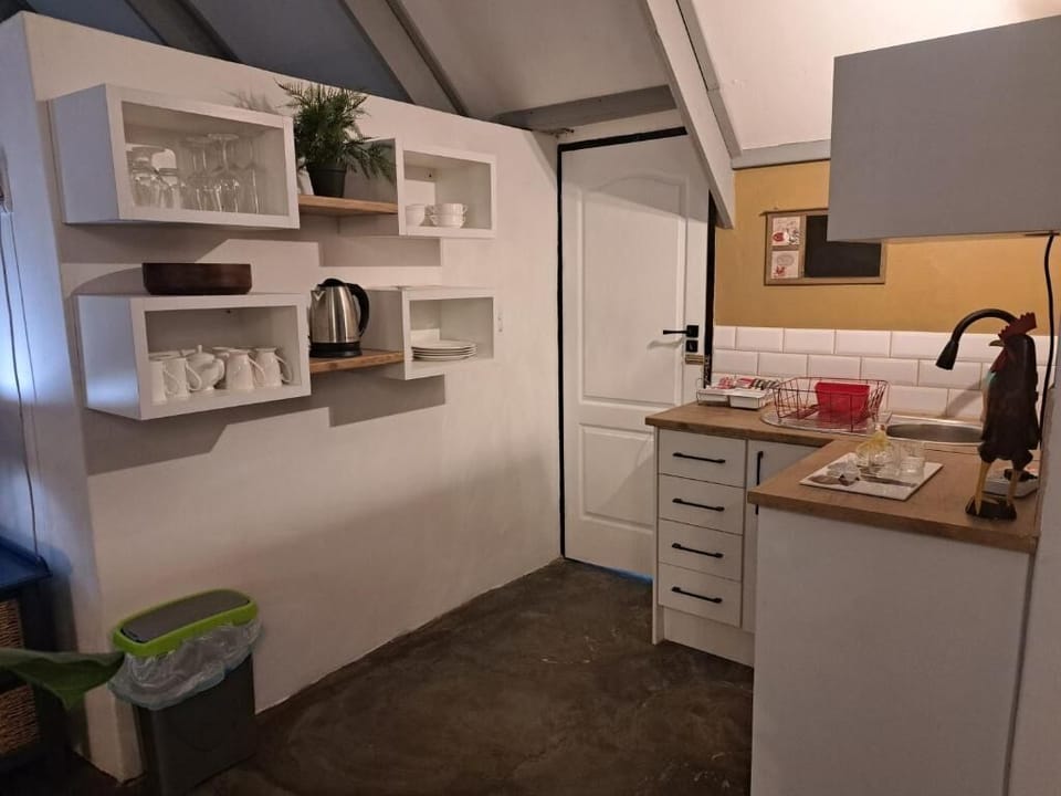 Room, 1 Bedroom, Smoking, Balcony | Private kitchen