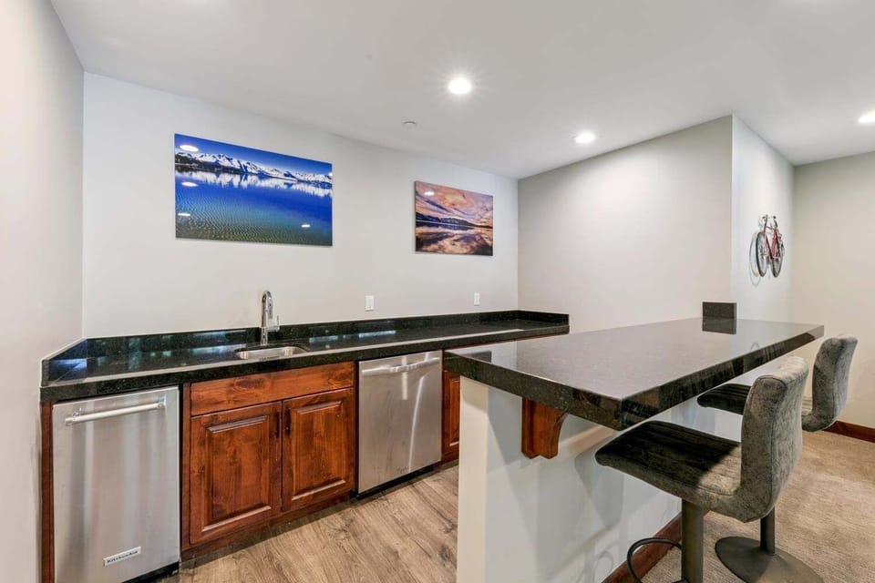 House, Multiple Bedrooms | Interior