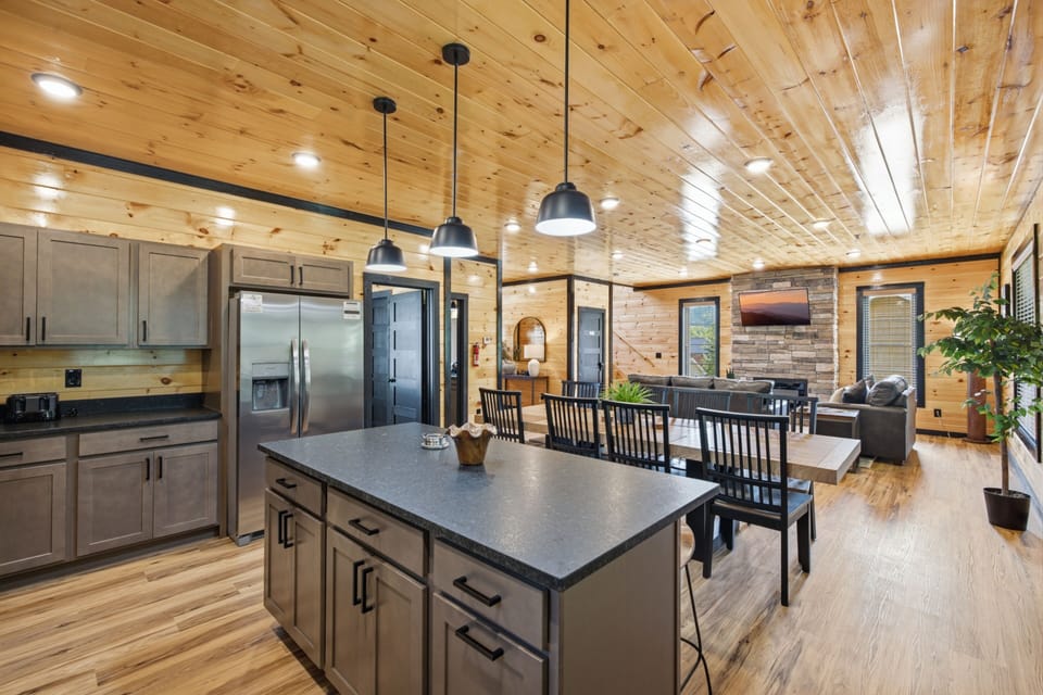 Cabin, 3 Bedrooms | Interior