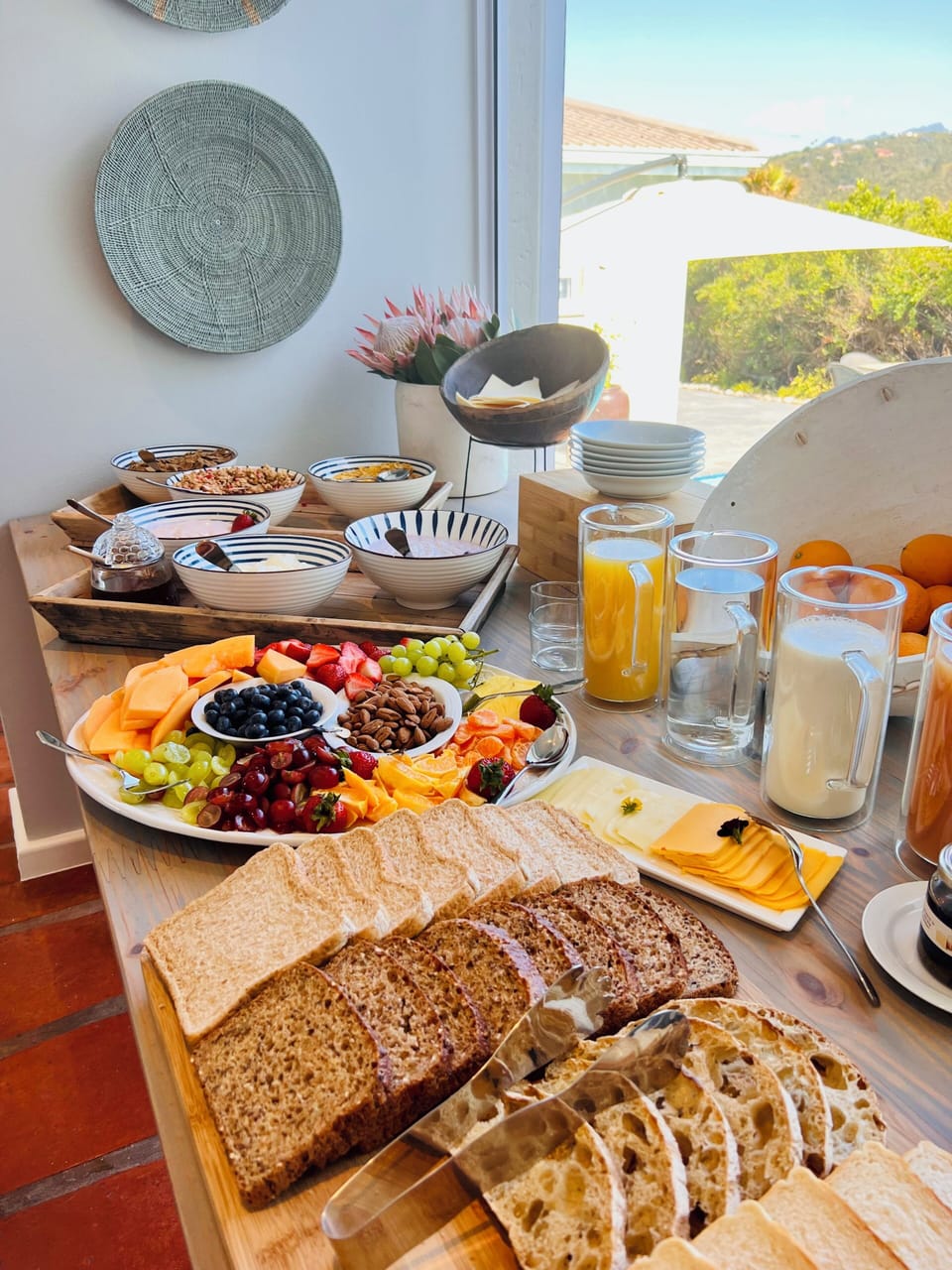 Free daily buffet breakfast