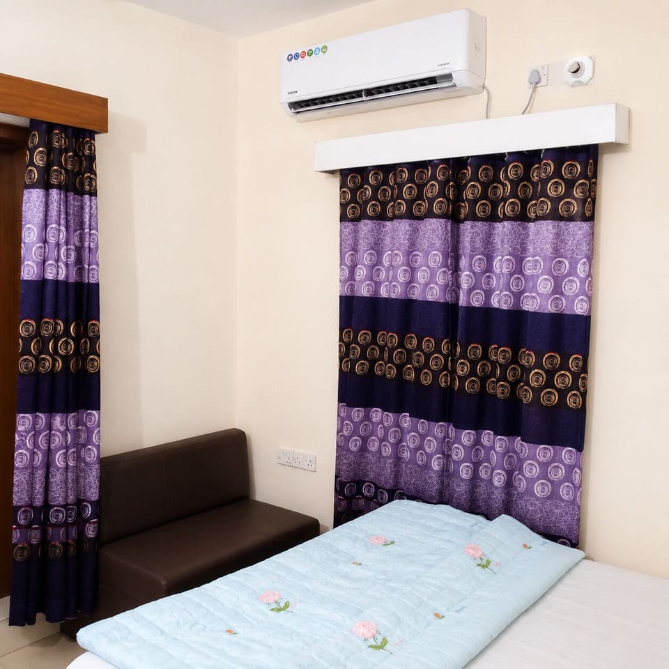 Deluxe Double Room, City View | In-room safe, WiFi (free)
