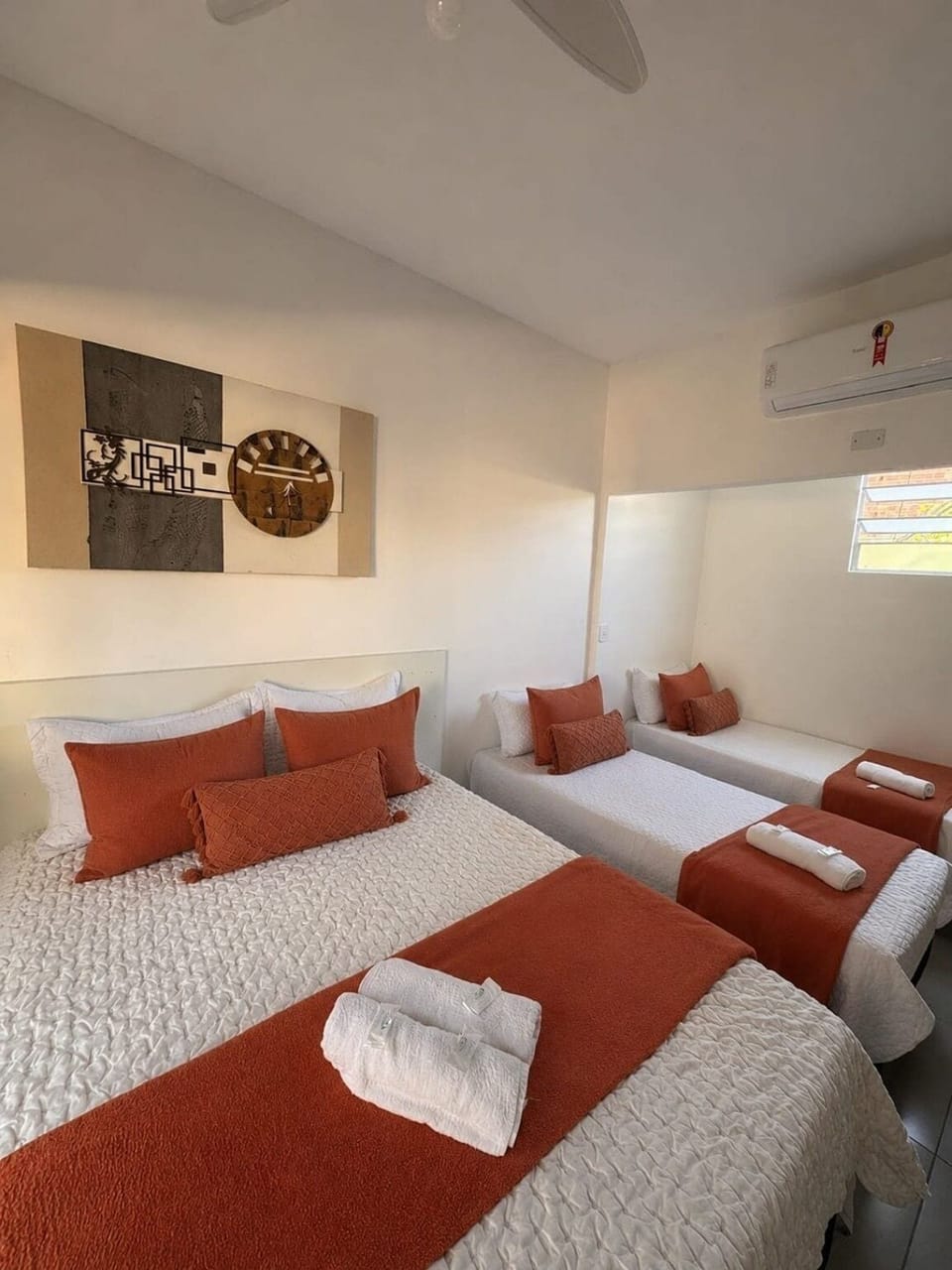 Deluxe Quadruple Room | WiFi (free), bed sheets