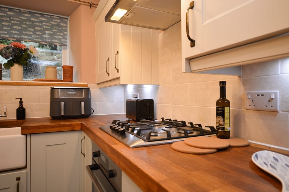 Kitchen with Double Airfryer