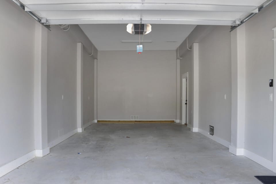 House, Multiple Beds (Windward Crest) | Interior