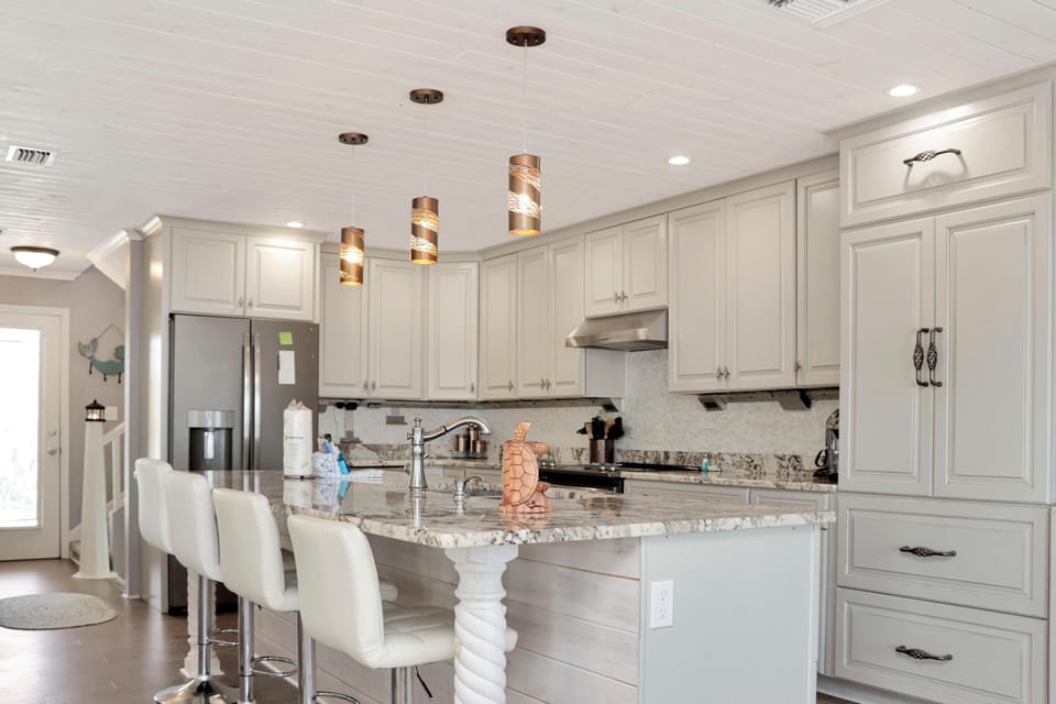 House, Multiple Beds (Pelican Way) | Private kitchen