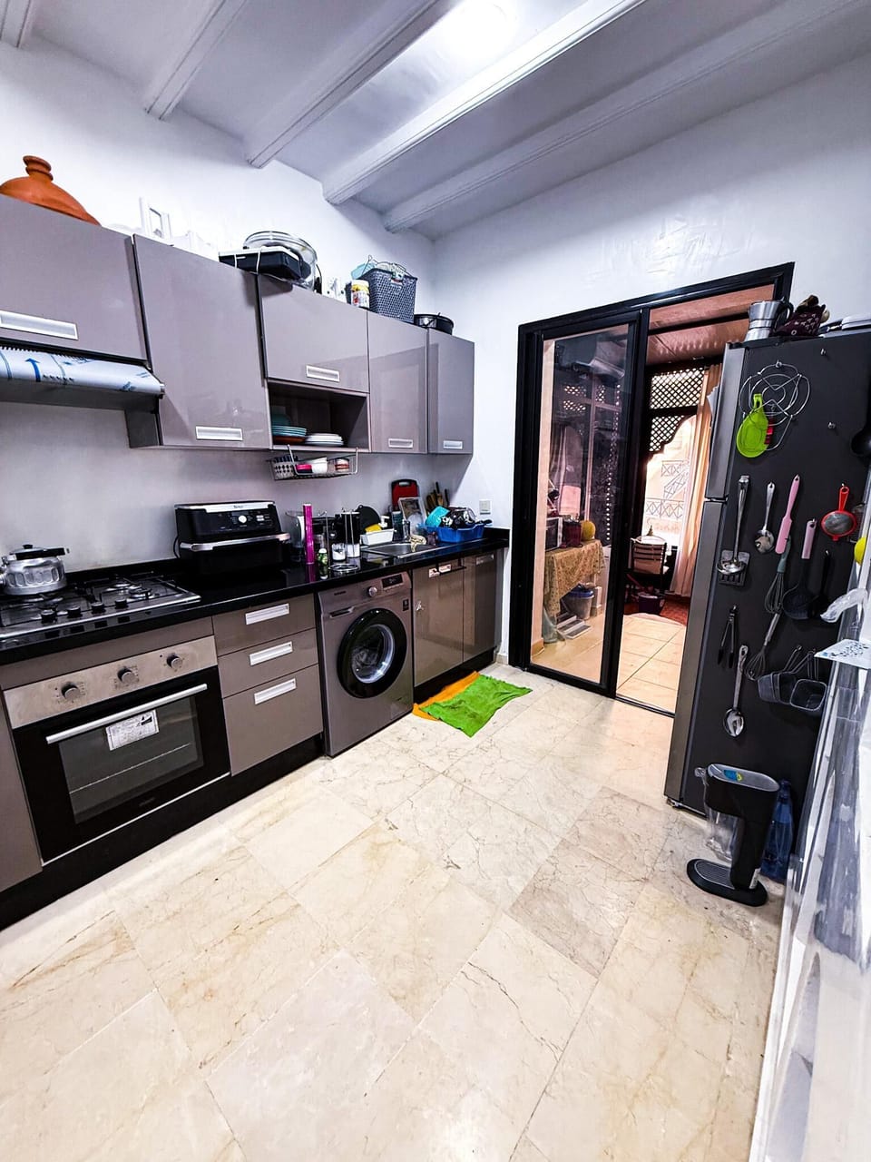 Shared fridge, shared microwave