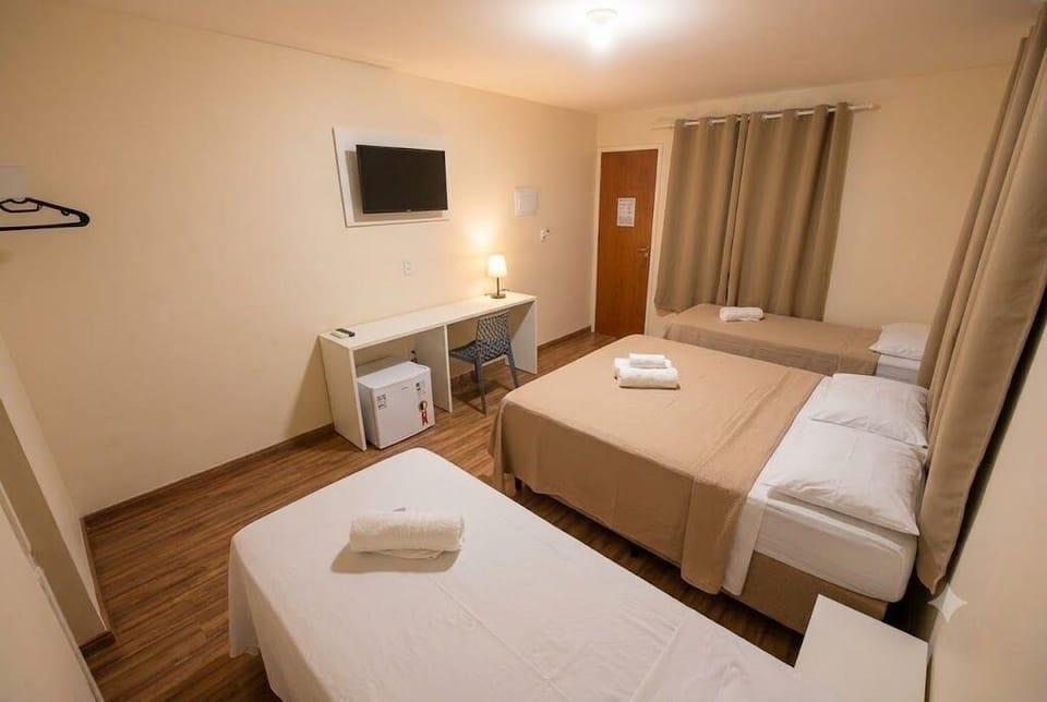 Quadruple Room | Desk, WiFi (free)