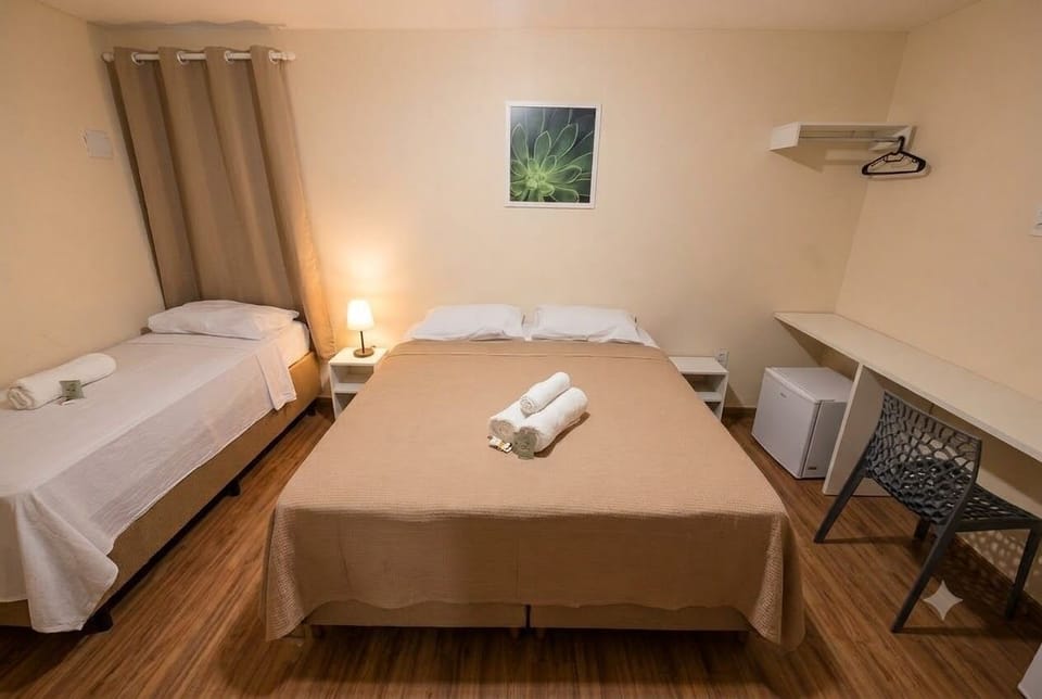Triple Room | Desk, WiFi (free)