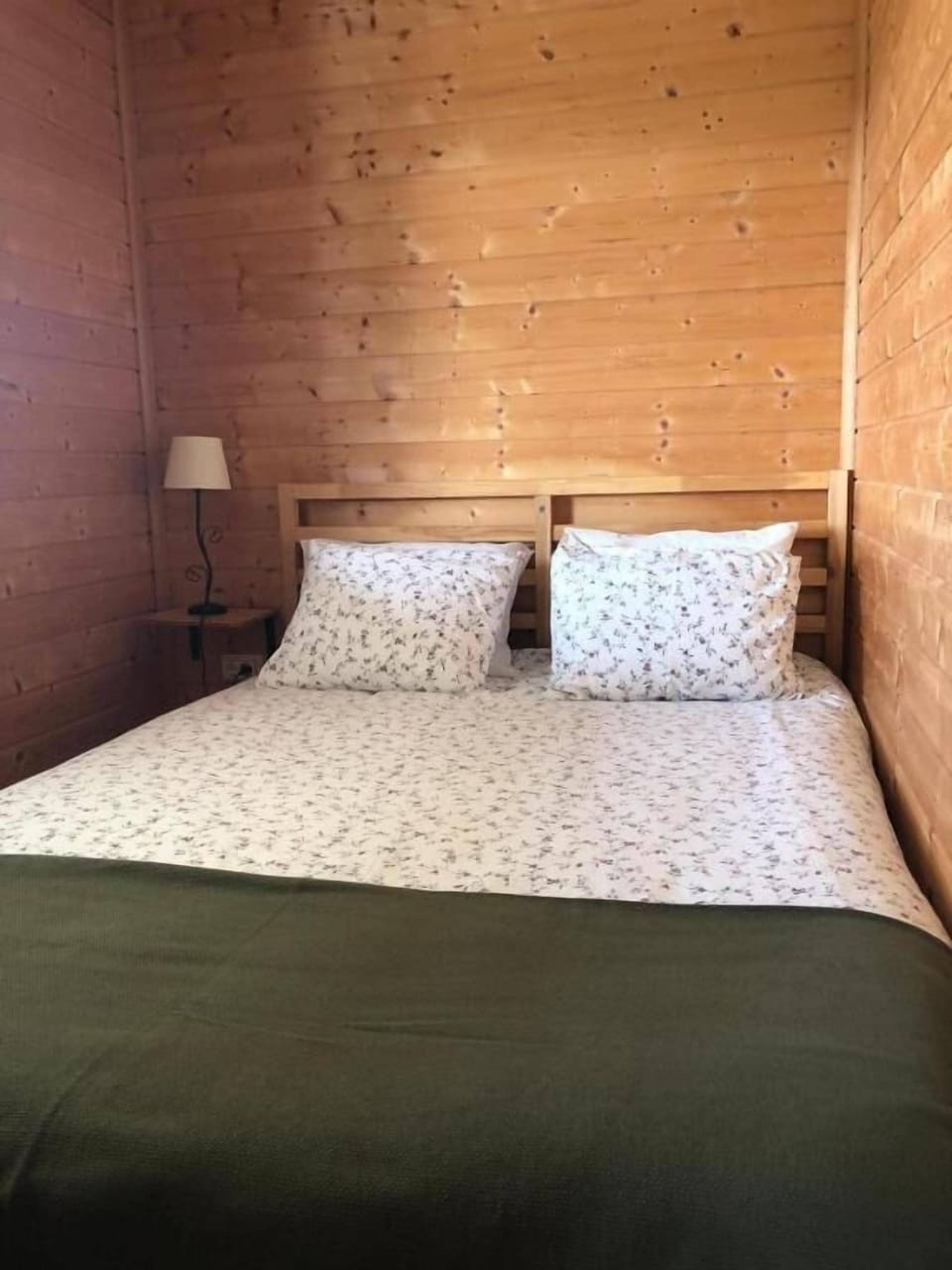 Basic Bungalow, Air conditioning, Lake View | WiFi (free)