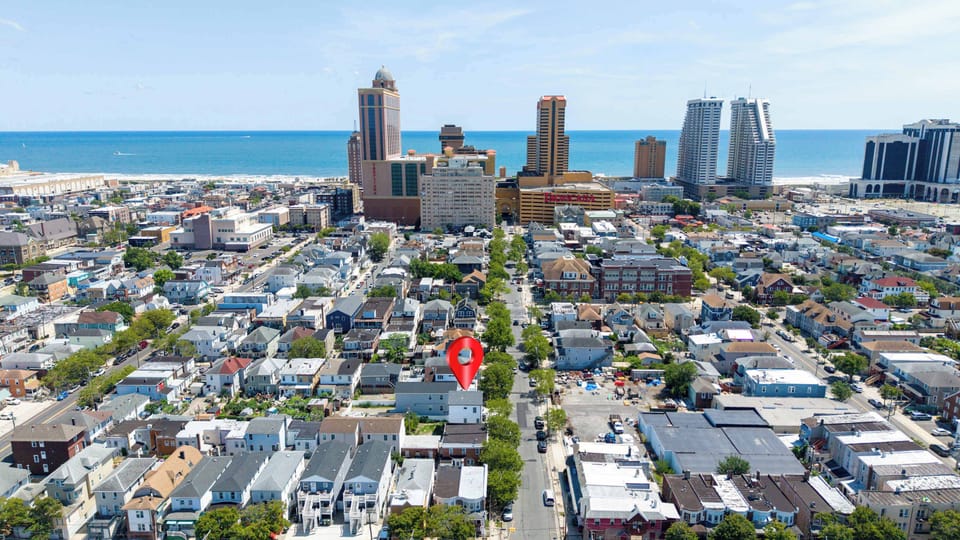See the home and its surrounding neighborhood from above.