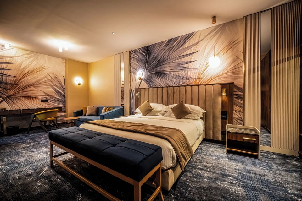 In-room safe, desk, iron/ironing board (on request), WiFi (free)