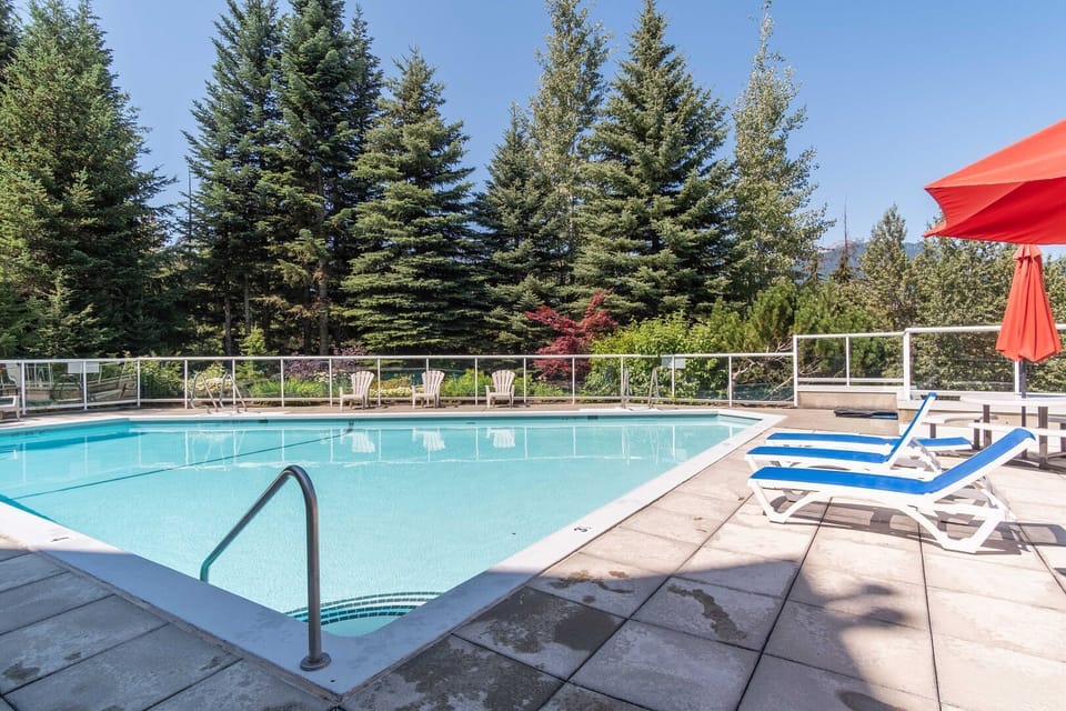 Complex heated pool