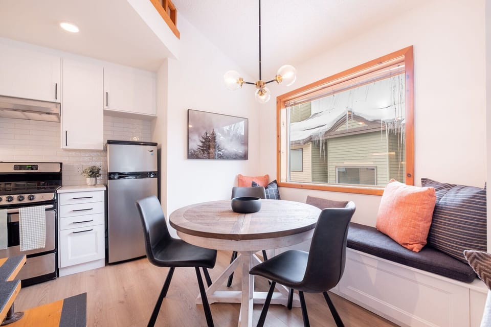 Dining and kitchen area