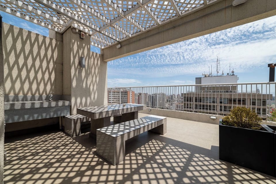 Apartment | Outdoor dining