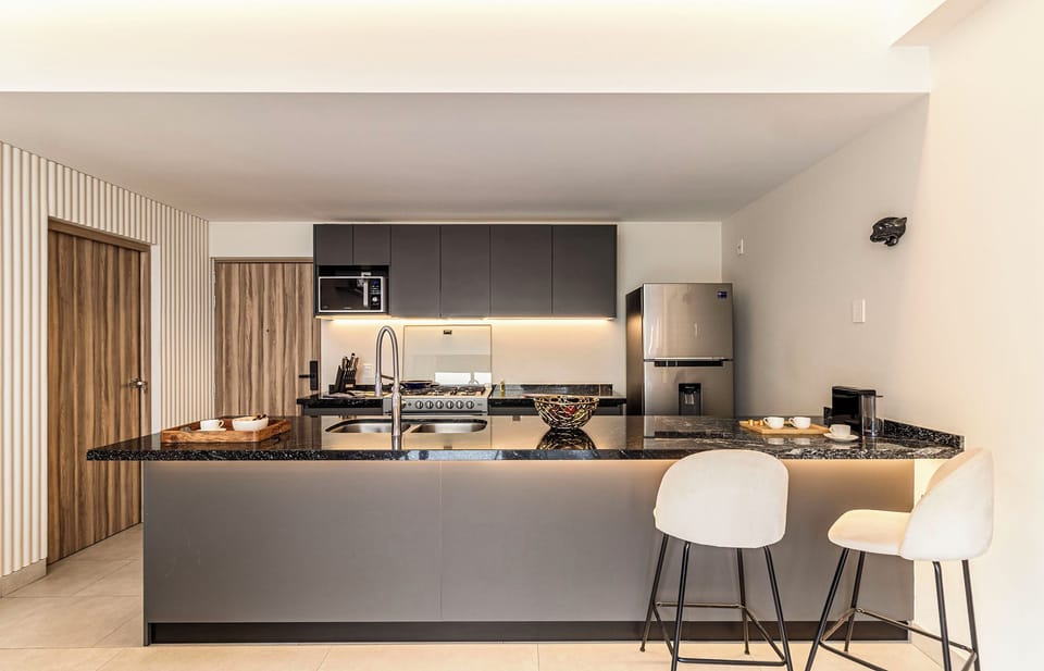 Superior Suite | Private kitchen | Espresso maker, fridge, microwave, oven