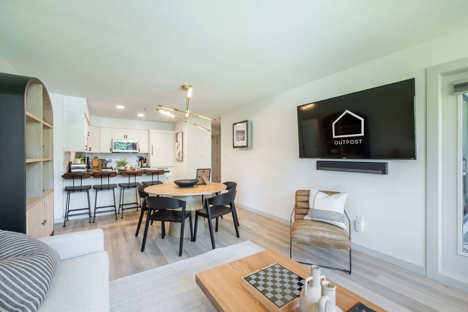Property #220: Open floor plan