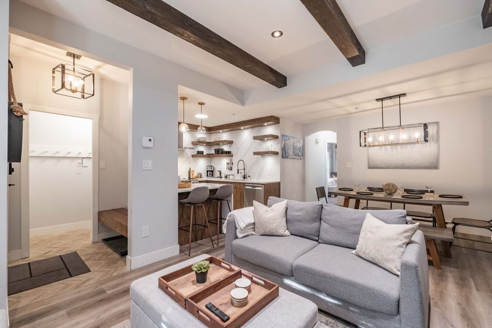 Property #8: Open floor plan
