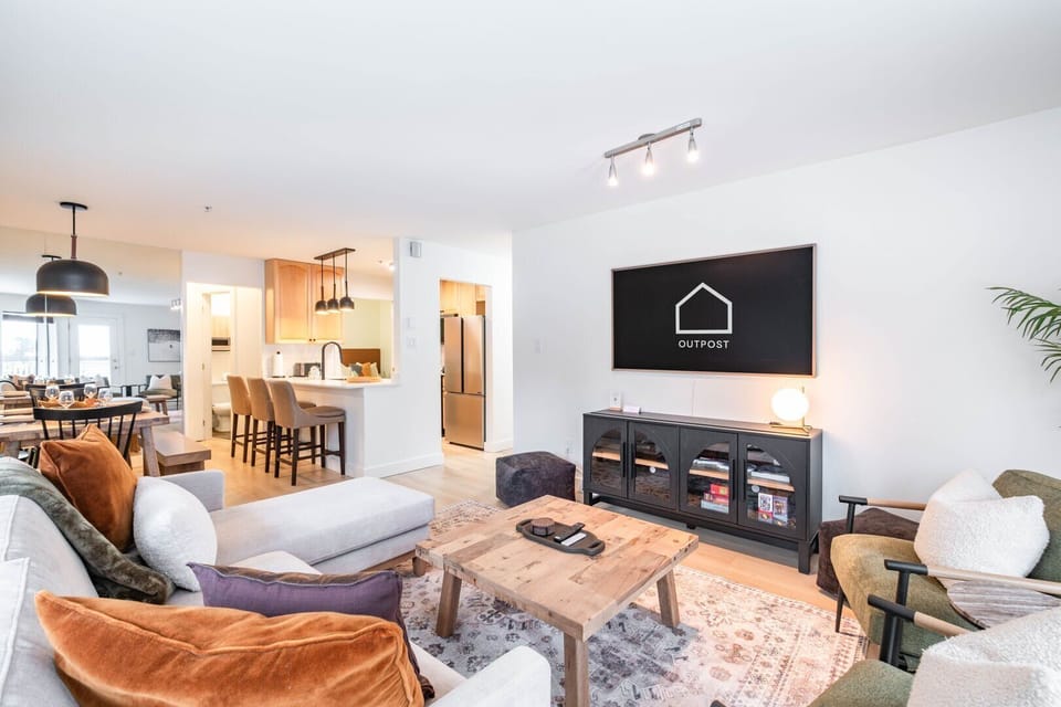 Living area: Smart TV