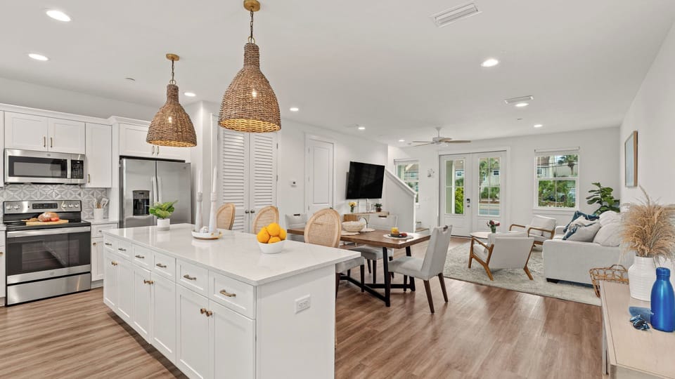 House (6 Bedrooms) | Interior