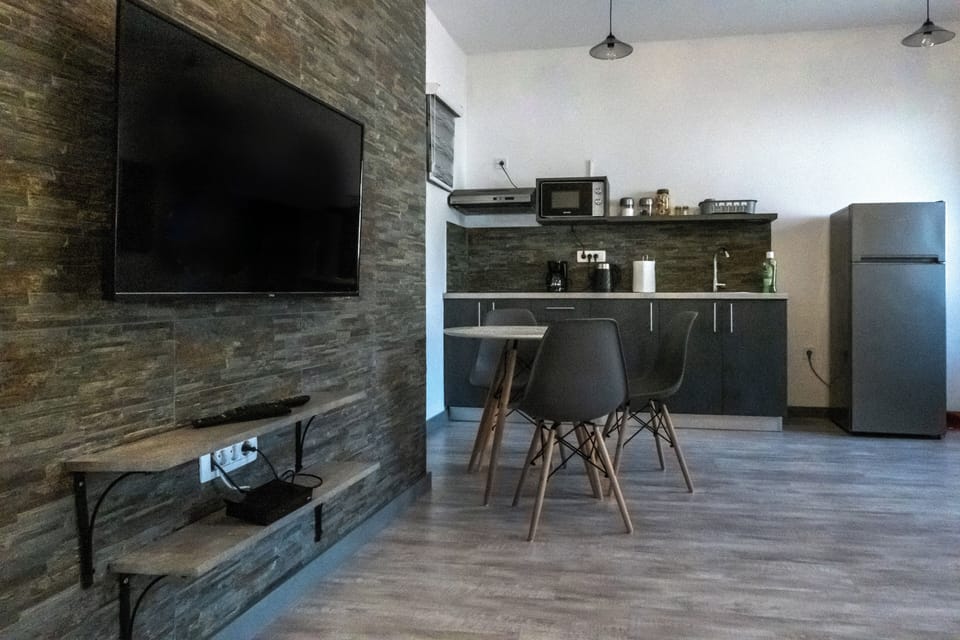 Superior Apartment, Bay View | Premium bedding, in-room safe, blackout drapes, soundproofing