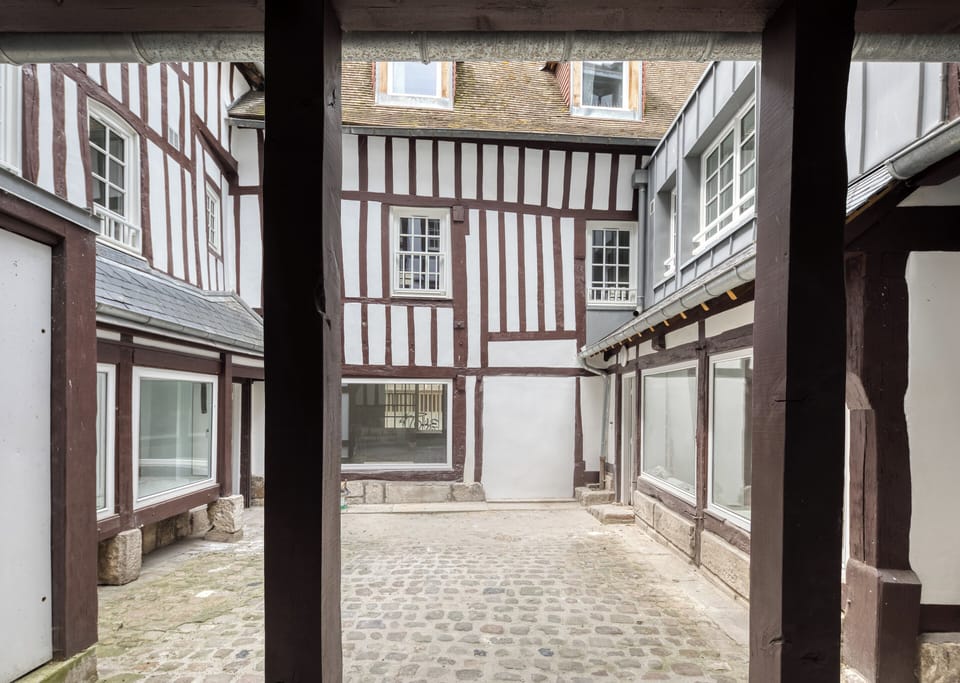 Cour intérieur fermée de la résidence