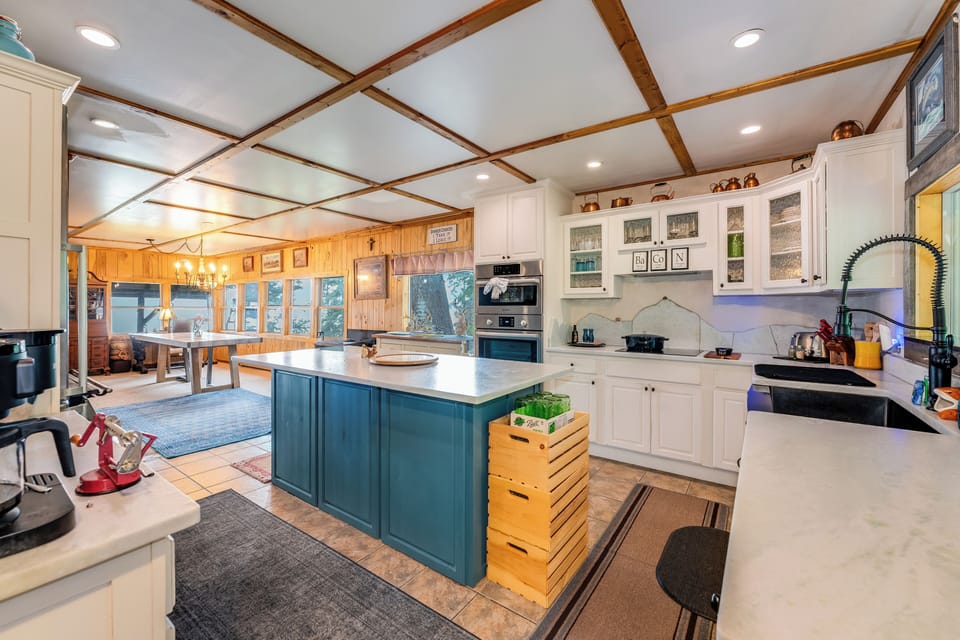 Kitchen. | Main House