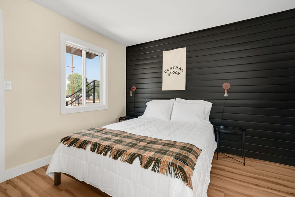 Standard Queen Room | WiFi (free)