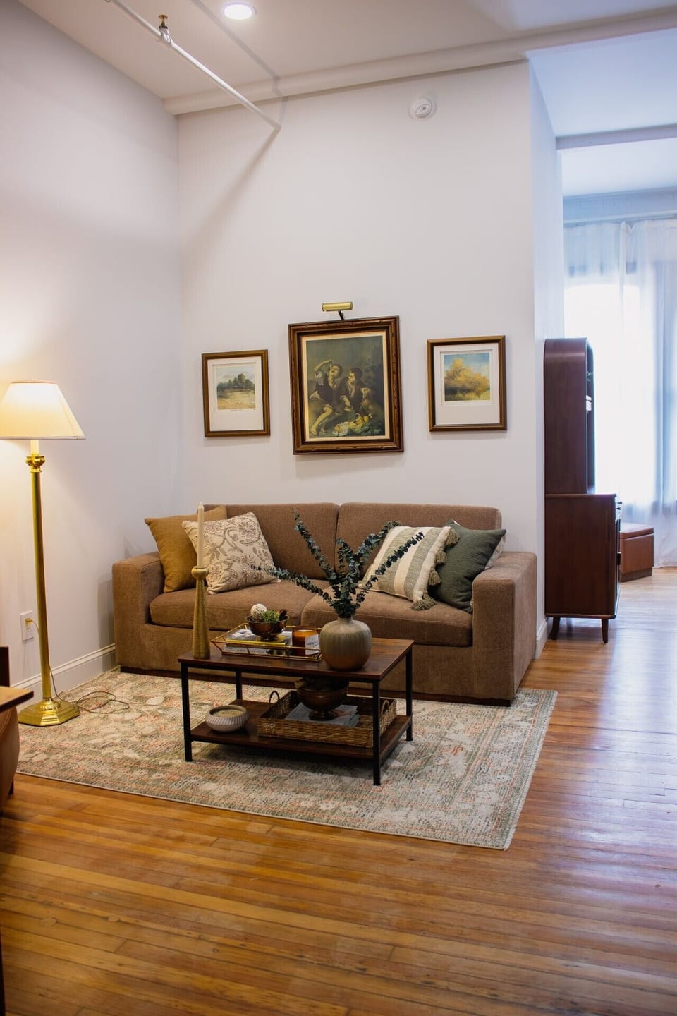 Queen pull-out sofa